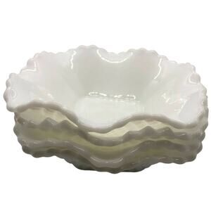 Milk Glass Square Candy Dish Bowl Diamond Pattern Ruffled Edge Set of 4